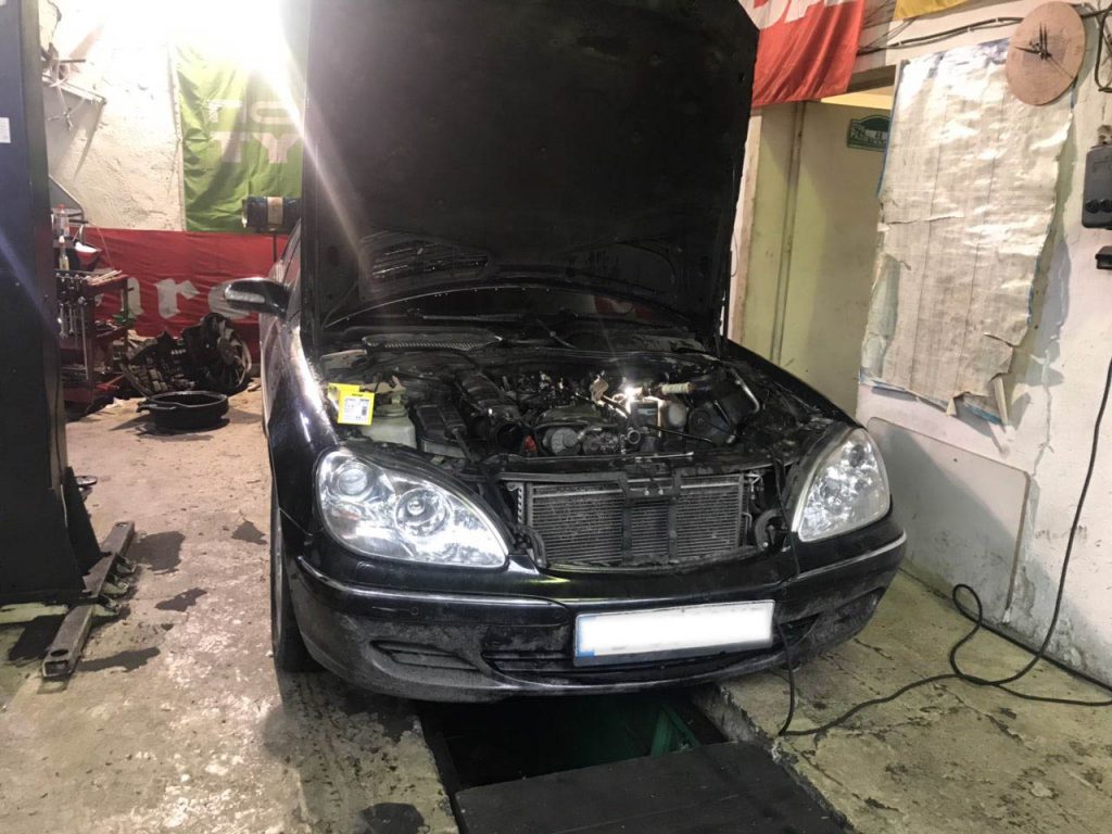 Смяна глава Mercedes S320 CDI